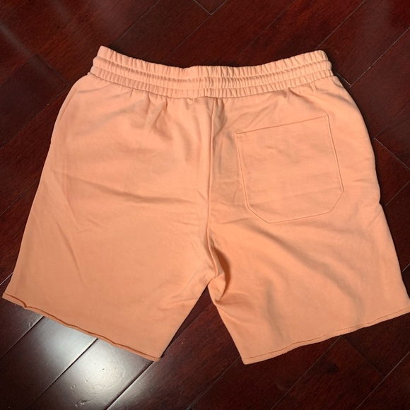H&M Slim Fit Sweat Shorts - Picture 2 of 3